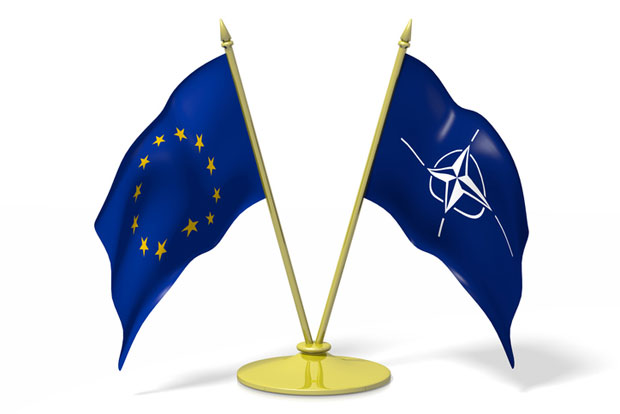 Београдски студенти против уласка у НАТО и ЕУ 