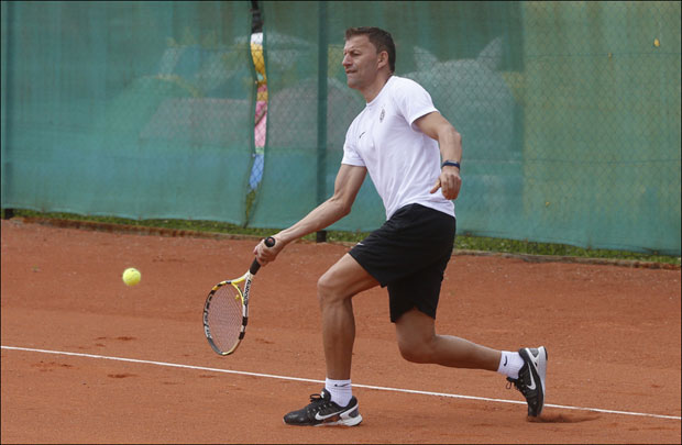 Ђукић као Надал