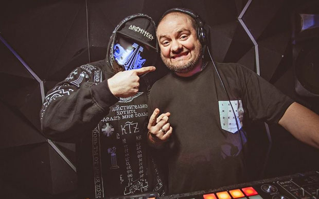 Диско возом на море