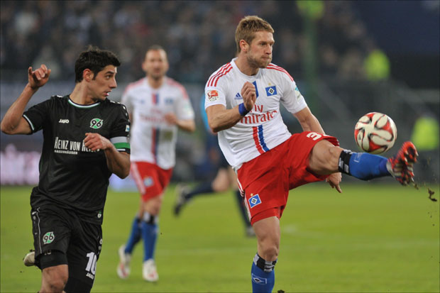 Партизану нуде штопере са свих страна