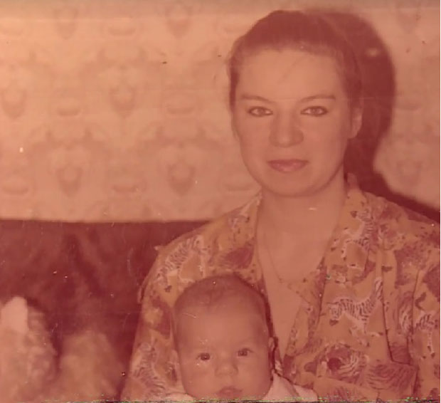 “ПОВРАТАК ИЗ МРТВИХ”: Устала из гроба да сину узме стан