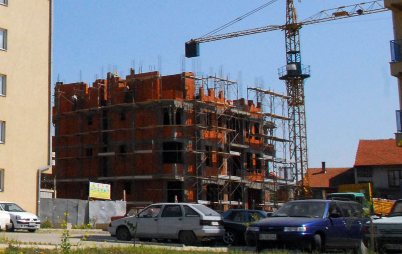 За квадрат 697 евра!