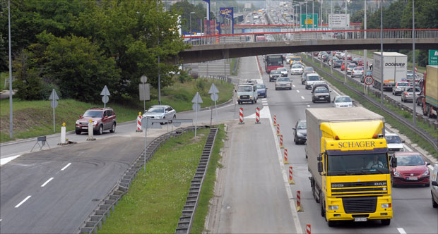БЛОКАДА САОБРАЋАЈА ЗБОГ ИНАУГУРАЦИЈЕ: Отежано кроз Нови Београд