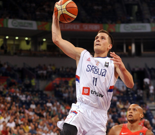 Недовић за “Новости”: Злато увек нападамо