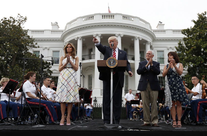 БЕЗ ИФТАРА У БЕЛОЈ КУЋИ: Трамп прекинуо традицију рамазанске вечере