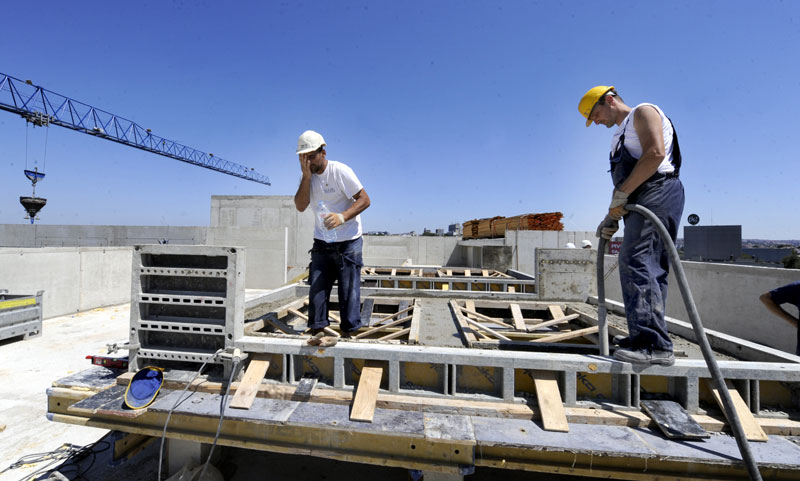 Вулин: Расхлађење уз одмор, или казне