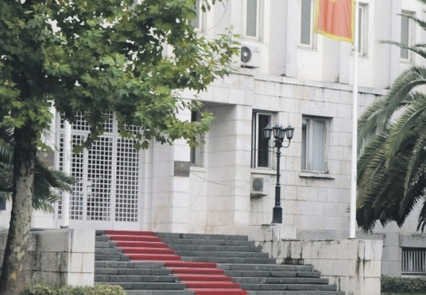 Црна Гора: Бахатост са врха