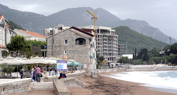 ЗАБРАЊЕНА ГРАДЊА У ПЕТРОВЦУ: Нема нових хотела