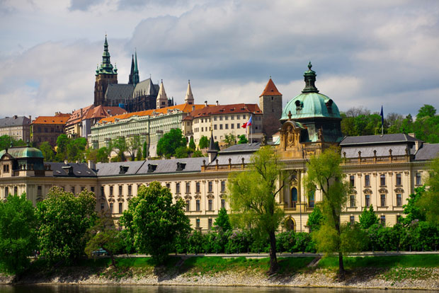 Чешка: Цивили могу да пуцају на терористе током напада