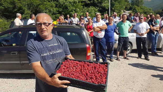 Захтев произвођача: Малина бар 1,83 евра