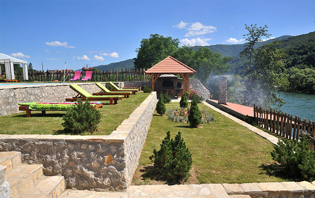 Бачевци - рај на Дрини