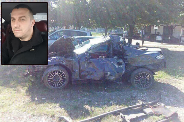 Лакташи: Ударио у банкину и излетео из кола