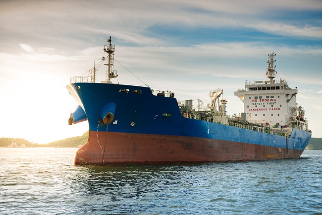 Судар танкера и теретног брода код Довера