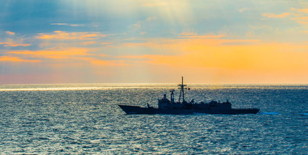 Ратни брод САД пловио близу острва под контролом Пекинга