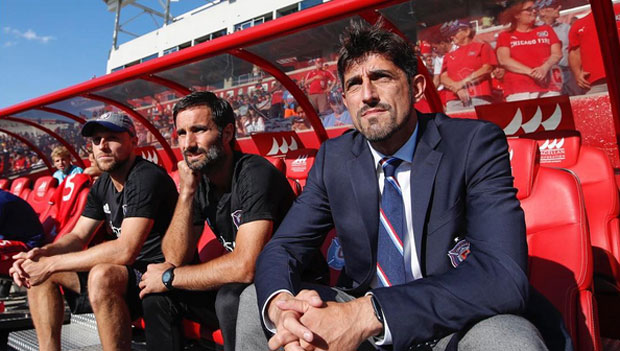 Паун први у Америци