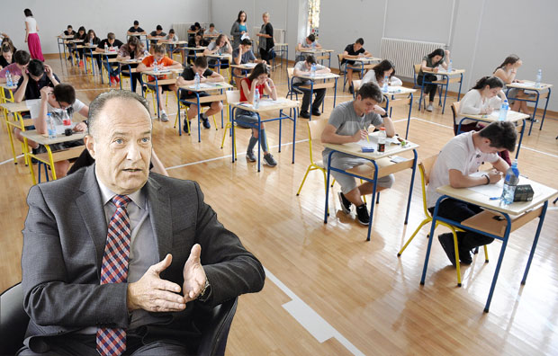 Шарчевић за Новости: Смена директора због мале матуре