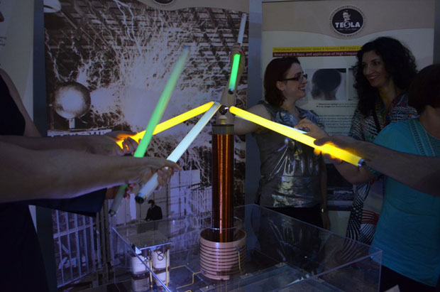 ТЕСЛА ДАНИ: Путовање кроз време са генијем