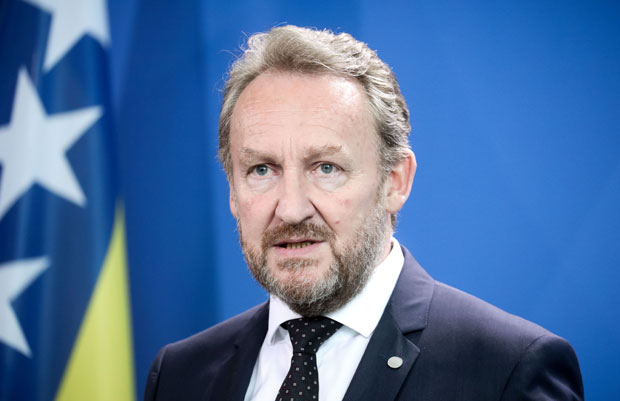 Изетбеговићу спорно да су Бошњаци почели рат