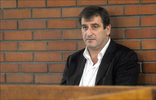 Буха тражи изузеће судије, а тужилац сам своје