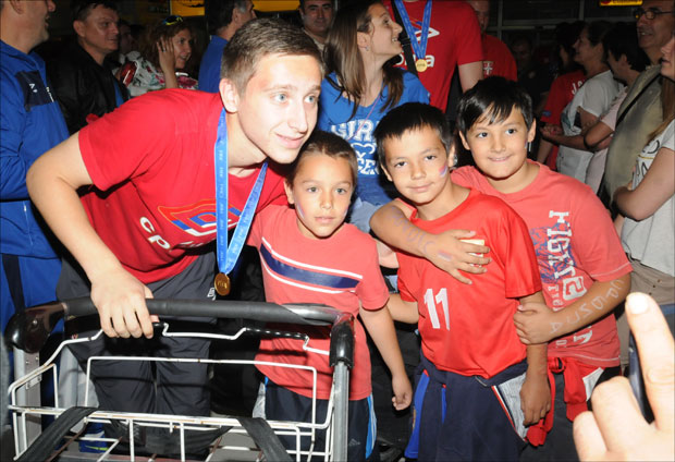 Шапоњић на позајмици у Белгији