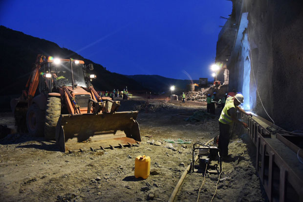 Зорана Михајловић обишла градилиште Коридора 10 (ФОТО)