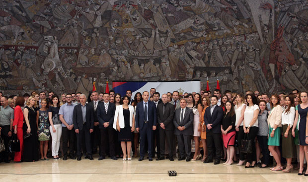 Лончар: Упослиће још 1.000 медицинара