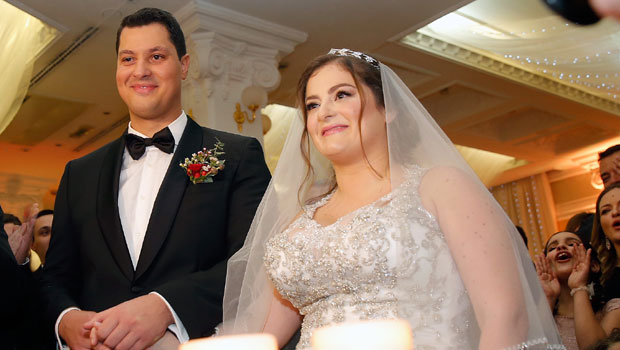 РАДОСТ У ПОРОДИЦИ КАРИЋ: Даница и Никола постали родитељи дечака Петра 