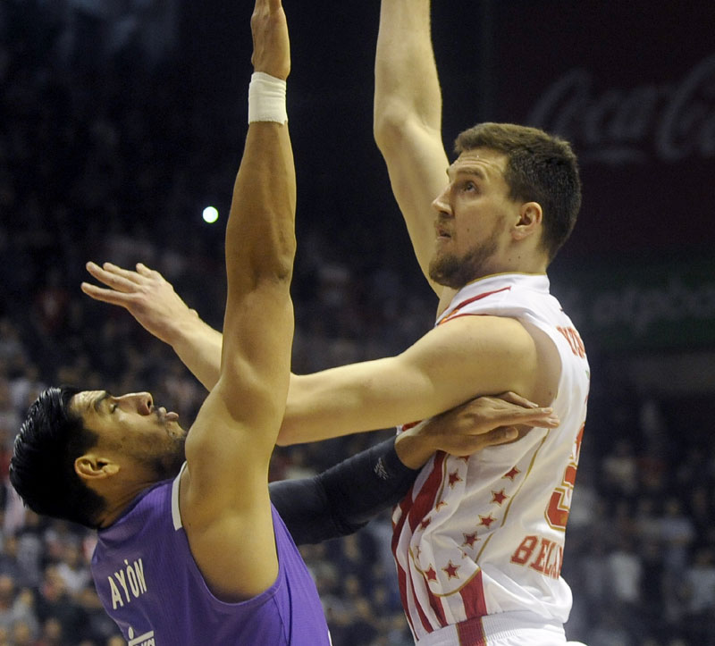 Центар Звезде успешно завршио преговоре са краљевским клубом: Кузмић иде у Реал!