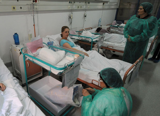 Нови Сад: Прворођенчету 20.000 динара