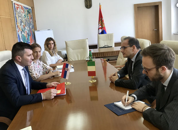 Да се испита стање српских споменика у Италији