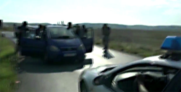 ФИЛМСКА ПОТЕРА У МАКЕДОНИЈИ: Јурио 200 на сат са 12 миграната у колима(ВИДЕО)