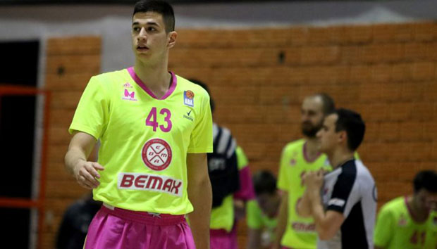 Капетановић остаје у Меги