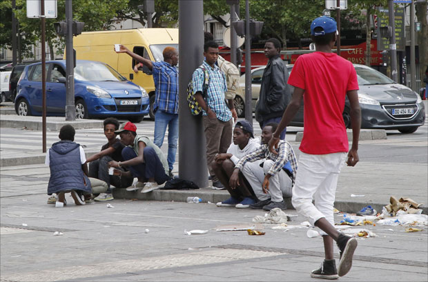 ЕУ НЕМОЋНА ПРОТИВ МИГРАНАТА: Поморска мисија Софија не може ни да уђе у либијске воде
