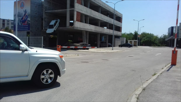 Руси отворили врата центра Американцима