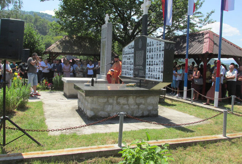 Залазје: Обележено четврт века од страдања Срба