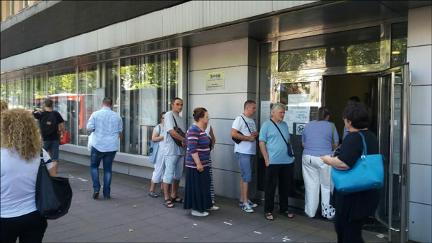 Нове књижице чека 200.000 људи