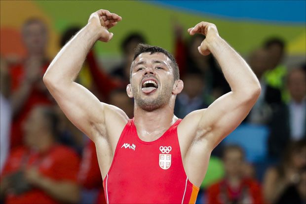 Влада Србије: Награде успешним спортистима 