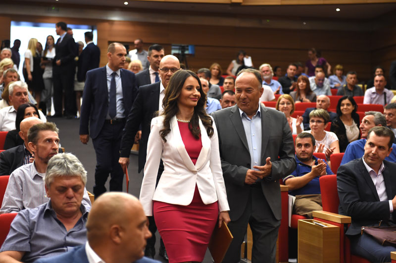 За школе, болнице, вртиће 351 милион