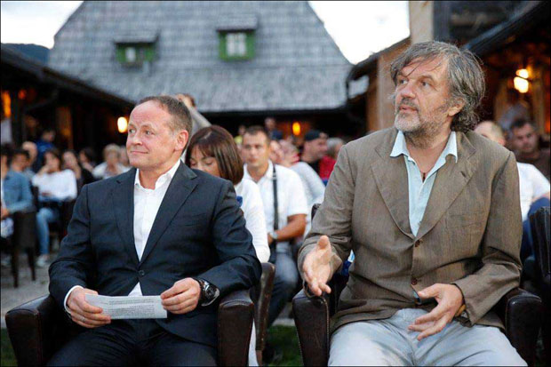 Улажимо у децу док још имамо у кога