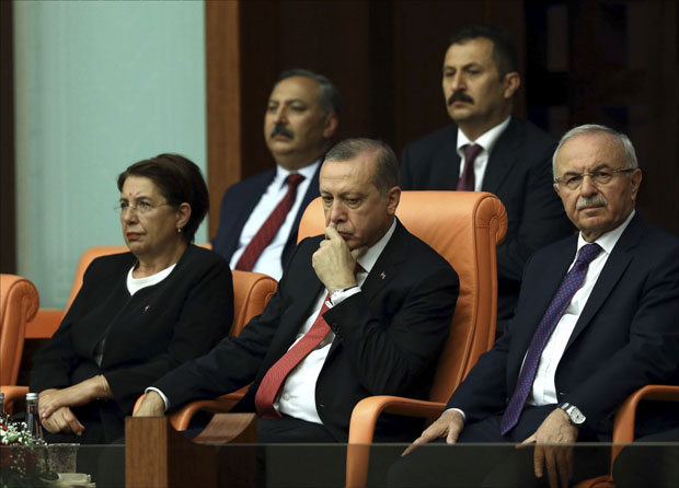 Ердоганов час демократије