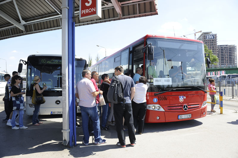 ПРОБЛЕМИ СА ПРЕВОЗОМ: Од центра до предграђа никад скупље