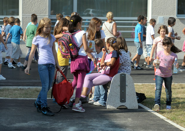 Сачувати посао наставницима