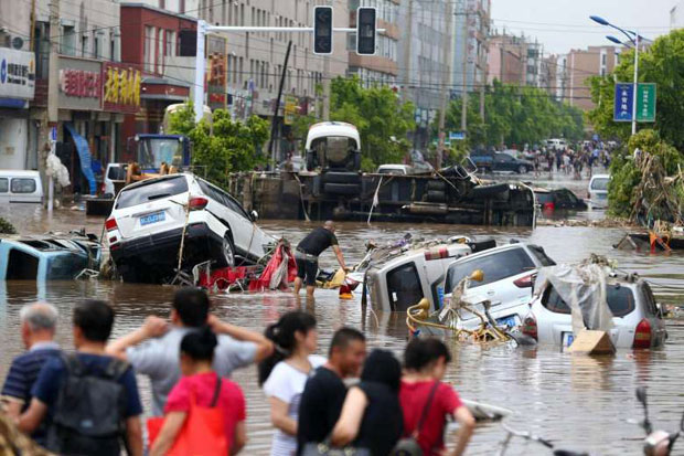 Кина: У најновијим поплавама погинуло 18, нестало 18 особа