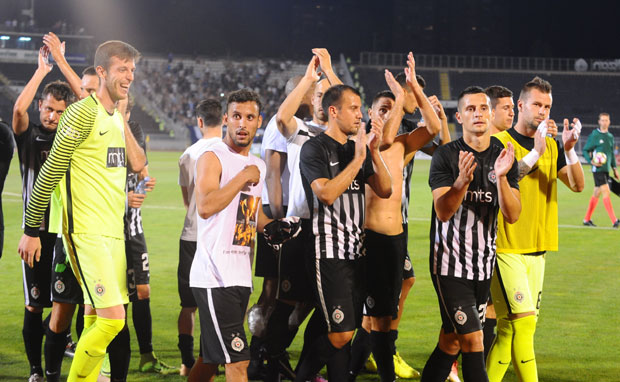 ПАРТИЗАН У ТРЕЋЕМ КОЛУ КВАЛИФИКАЦИЈА ЗА ЛШ: Дочекали Олимпијакос без игре