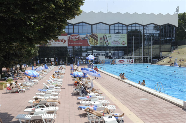 Додатни трошкови лежаљка и сунцобран