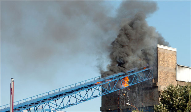 Осморица повређена у пожару на Ади Хуји (ФОТО)