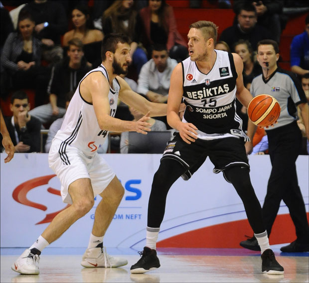 Штимац прелази у Анадолу Ефес