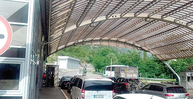 Улаз у ЦГ: Провера краћа, а чекање дуже