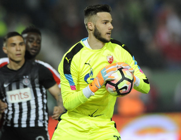 Манојловић званично у Хетафеу, у Звезди га мења Борјан