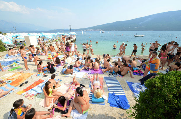 МАЛИШАНИ ИЗ СРБИЈЕ ЛЕТУЈУ У ЦГ: Баошићи, први сусрет с морем